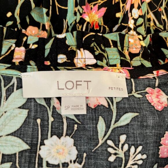 LOFT Women's  Floral Ruffle Split Neck Dress Small Petite - Picture 7 of 7